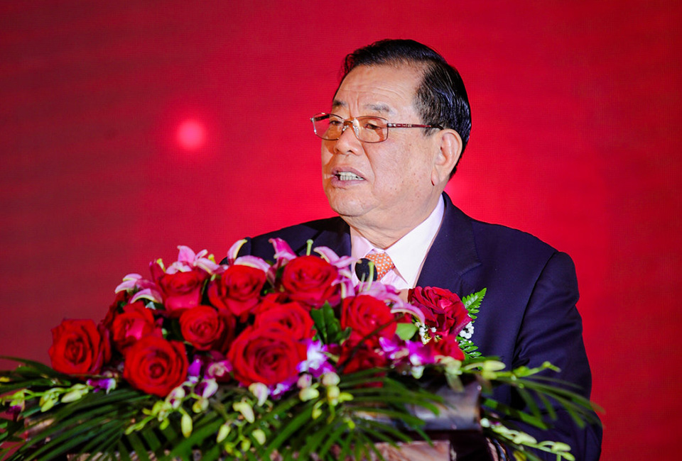德業(yè)人將用心堅守使命,<br>為實(shí)現夢(mèng)想不懼櫛風(fēng)沐雨、砥礪前行。